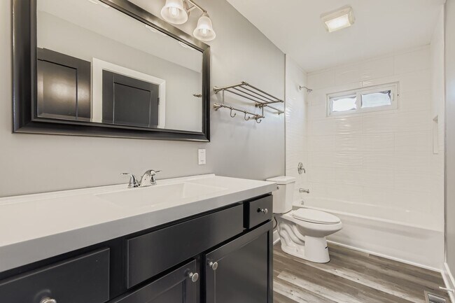 Building Photo - 5611 Allemong Dr