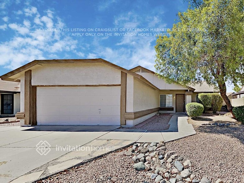 Primary Photo - 3226 W Ross Ave