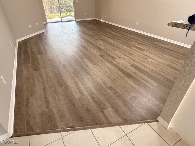 Building Photo - 2004 NE 6th St