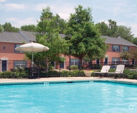 Building Photo - Jamestown Pointe Apartments