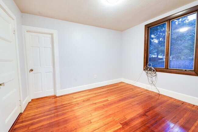 Building Photo - 115 Franklin St