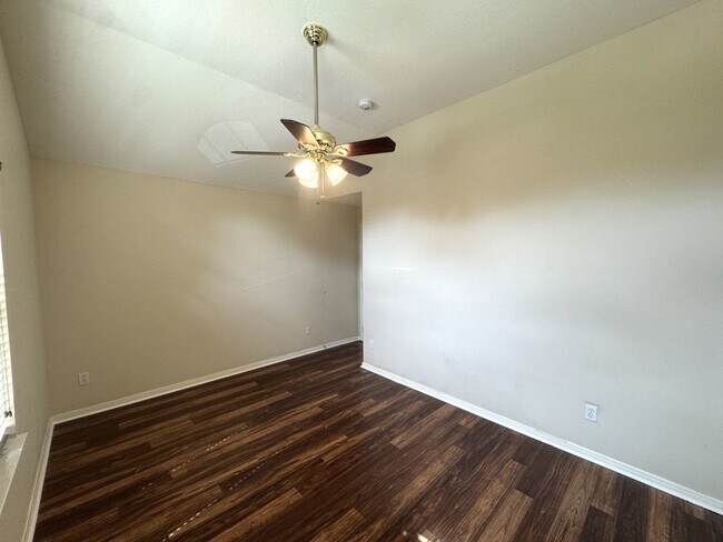 Building Photo - 2601 Easton Springs Ct