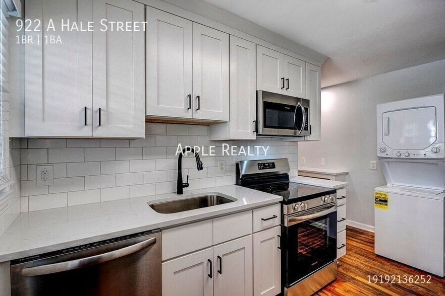 Building Photo - 922 Hale St