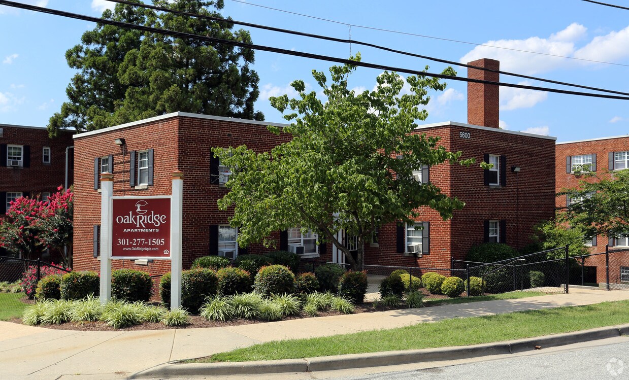 Oak Ridge Apartments Riverdale