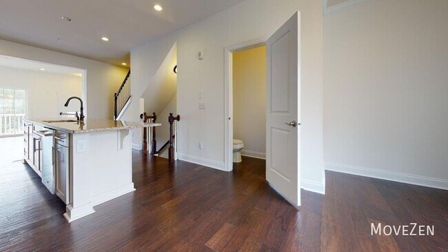 Building Photo - 10420 Sablewood Dr