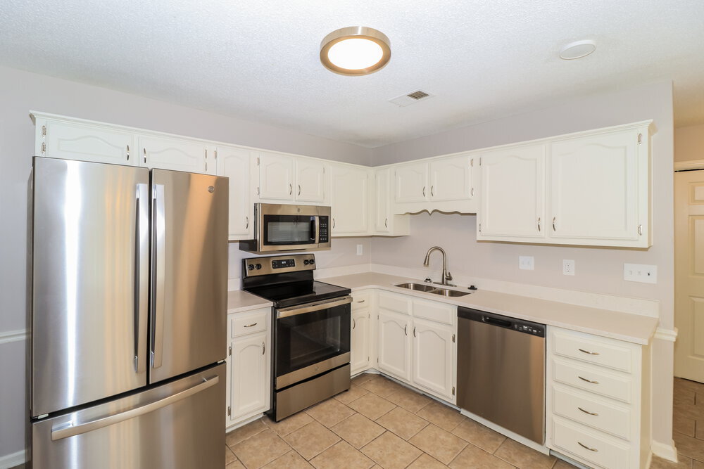 Building Photo - 6465 Baird Ln