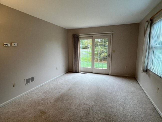 Building Photo - Spacious 3 Bed 2 Bath Townhouse In Lititz