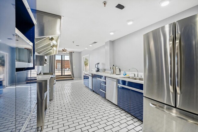 Building Photo - 275 U.S. 20-SI ID1240408P