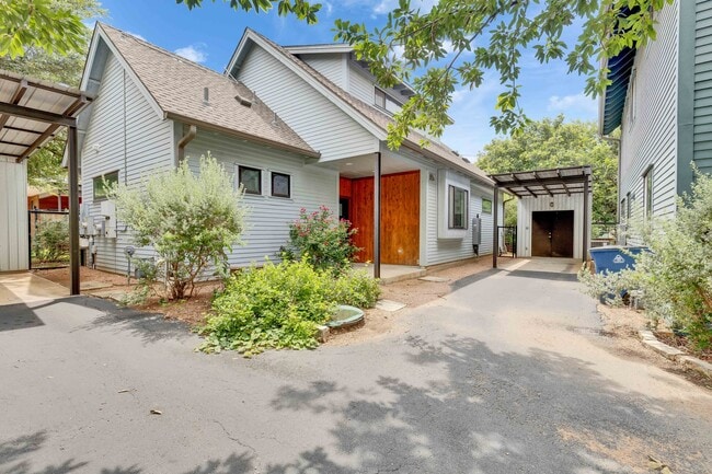 Primary Photo - 3505 Villa Ct