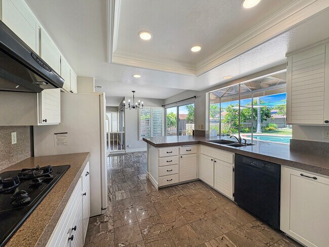 Building Photo - Spacious Oceanside Retreat with Pool, Spa,...