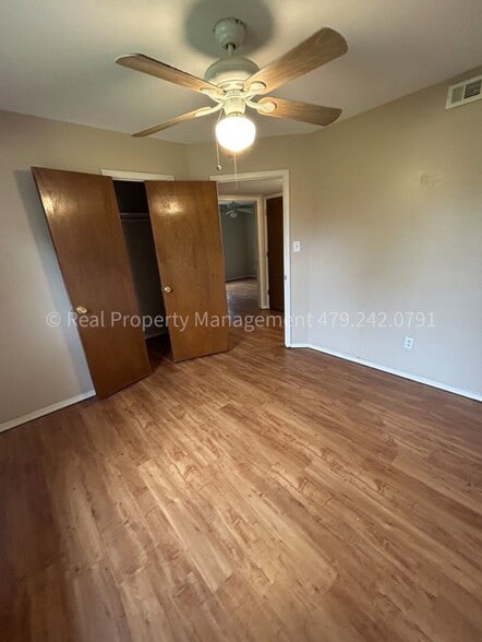 Building Photo - 1908 Cherrybark Dr