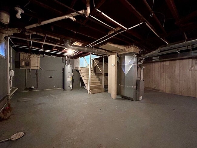 Building Photo - Three Bedroom Home in Muskegon