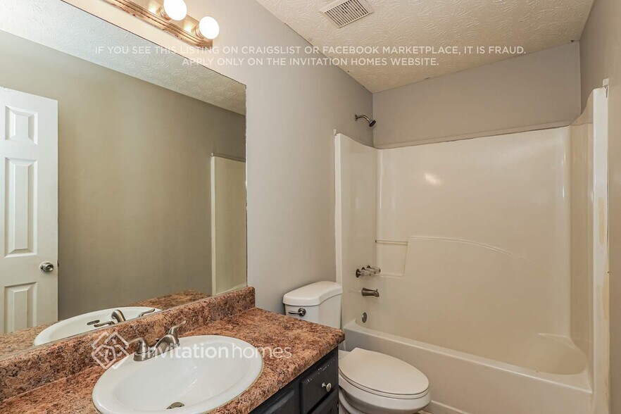 Building Photo - 4688 Sterling Pointe Dr