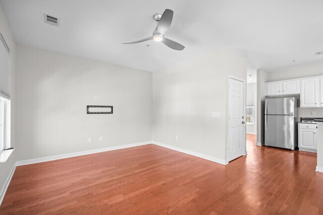 Building Photo - 2798 Howard Ave