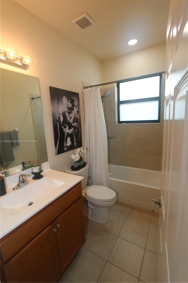 Building Photo - 24123 SW 118 Ave