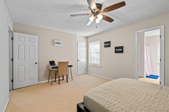 Building Photo - 1052 Travelers Trail