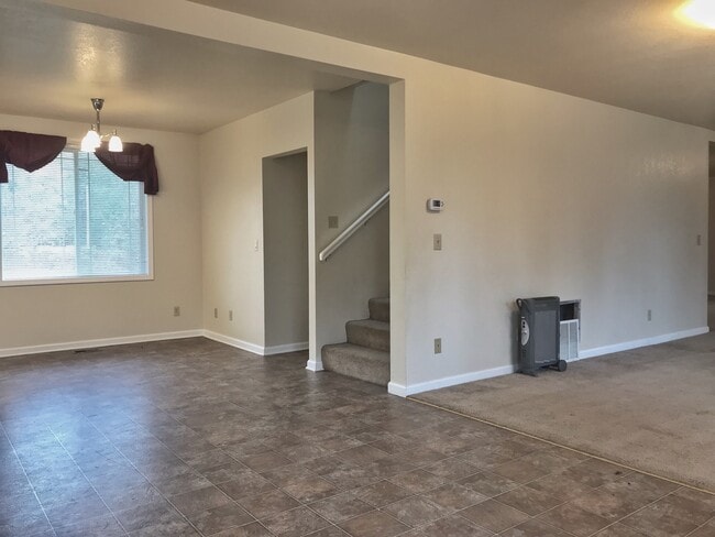 Building Photo - Updated country living