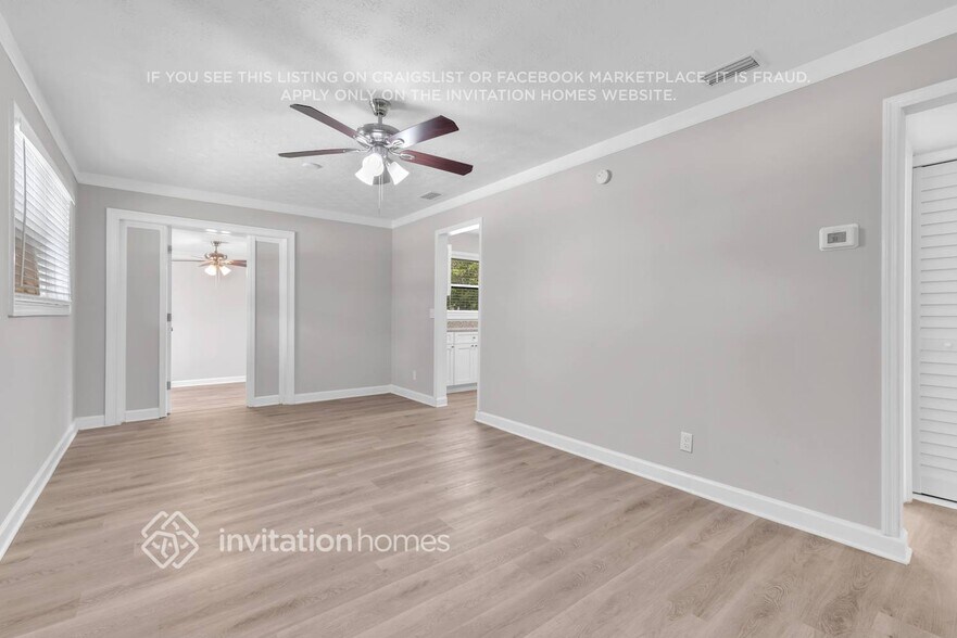 Building Photo - 9557 Priory Ave
