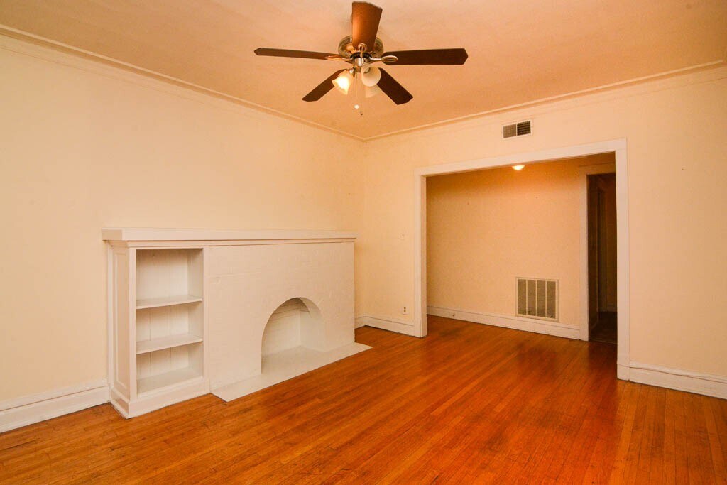 Building Photo - 2516 N Kedzie Blvd