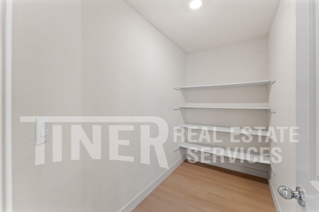Building Photo - 3117 Pruett Dr