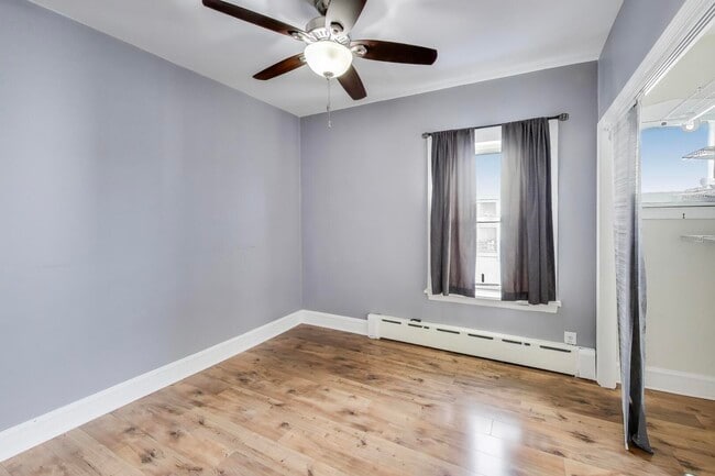 Building Photo - 620 Elgin Ave