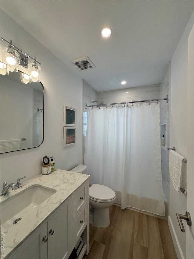 Building Photo - 18 Louisiana St