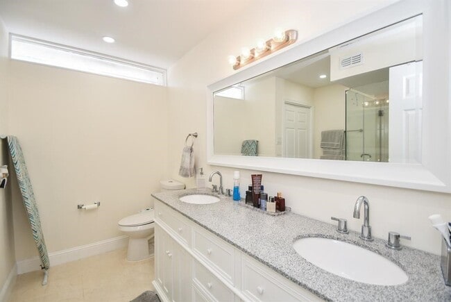 Building Photo - 6304 Riverview Way