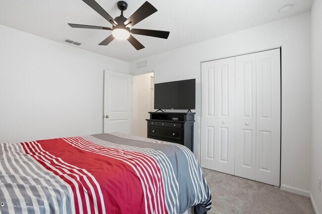 Building Photo - 5043 Big Pine Dr