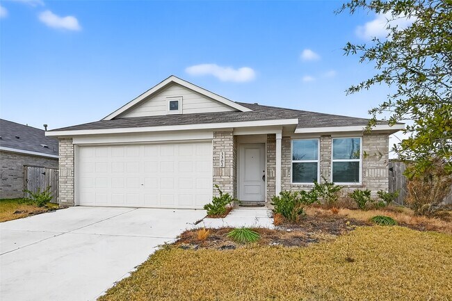 Building Photo - 3302 Hereford Dr