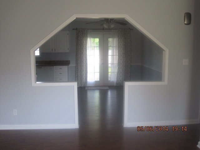 Building Photo - Three Bedroom Two Bath Rancher in the heart of Teays Valley