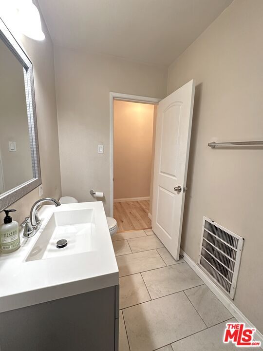 Building Photo - 2027 Euclid St