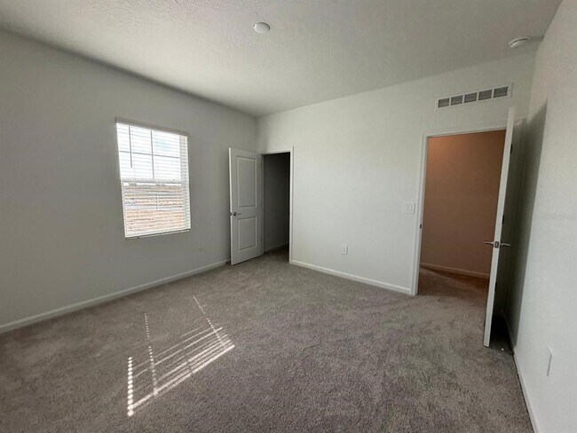 Building Photo - 6097 Meditation Dr