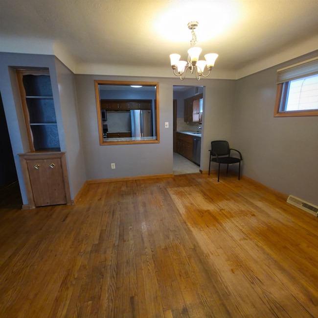 Building Photo - Parma 3-Bedroom Single-Family - Available ...