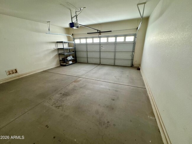 Building Photo - 18639 E Lark Dr