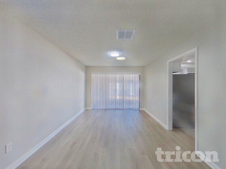 Building Photo - 4704 Foxshire Cir