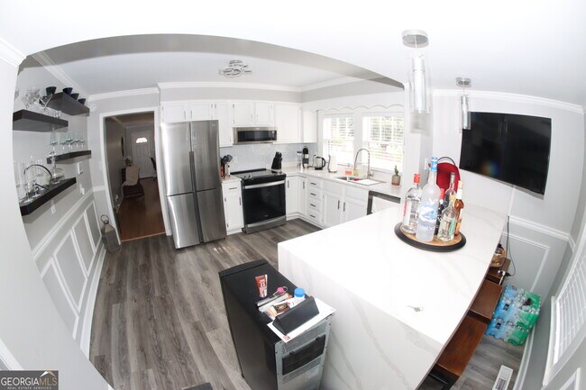 Building Photo - 518 North Ave