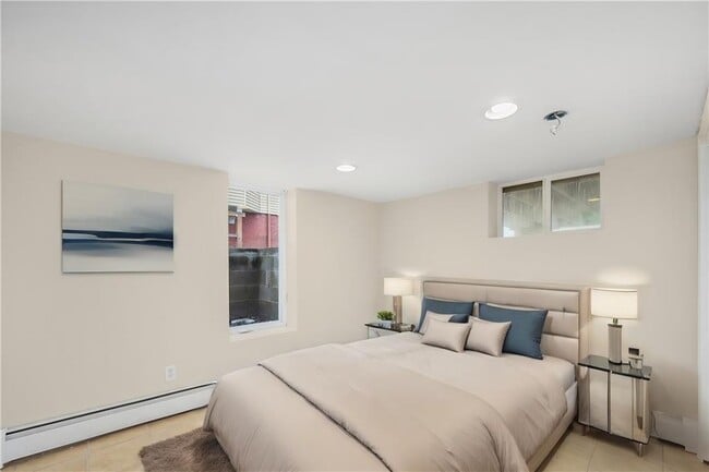 Building Photo - 41 Tyndall Ave