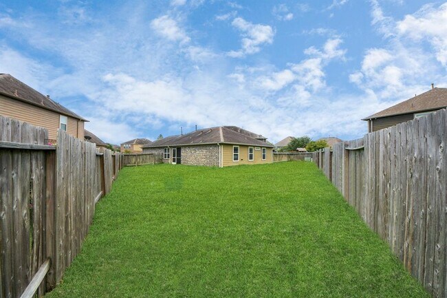 Building Photo - 15218 Taos Creek Ct