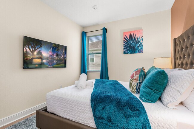 Building Photo - 421 Burma St