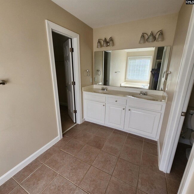 Building Photo - 118 Coopers Pond Dr