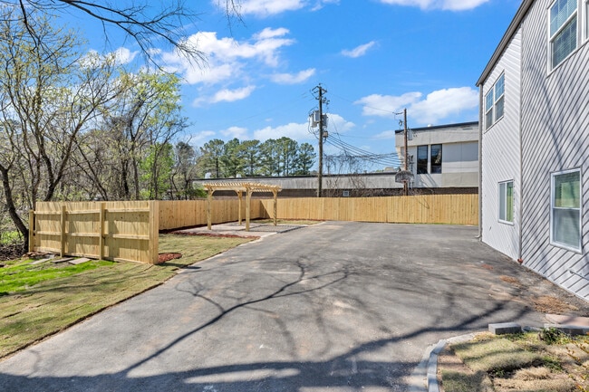 Building Photo - 120 Vulcan Rd