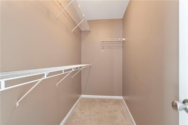 Building Photo - 177 Hollinger Way