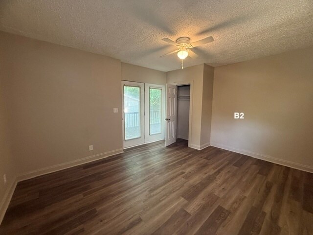 Building Photo - 822 Holt Ave