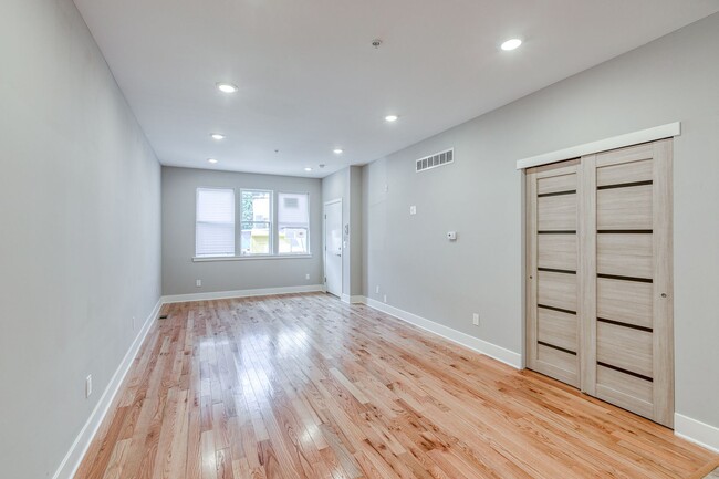 Building Photo - Brand New Luxury Apartments Brewerytown