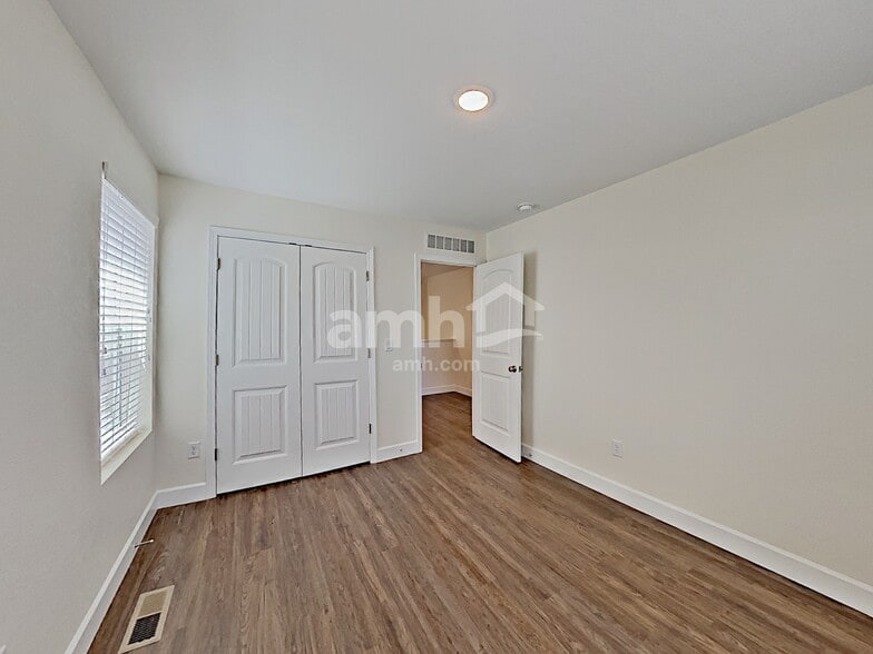 Building Photo - 4735 Crestone Peak St