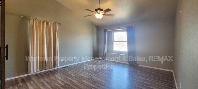 Building Photo - 3241 Viero Dr