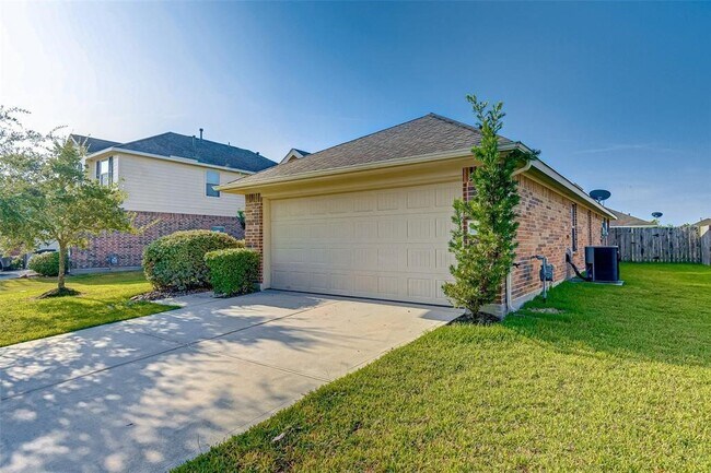 Building Photo - 8731 Sunny Gallop Dr