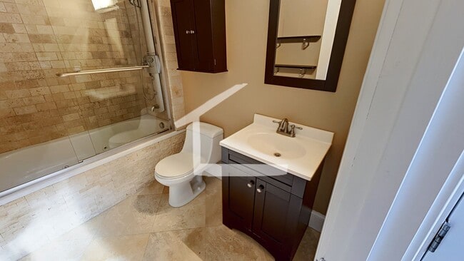 Building Photo - TOP FLOOR 2 BED 2 FLOORS + Private Rooftop Deck!!! Available 9/1/26