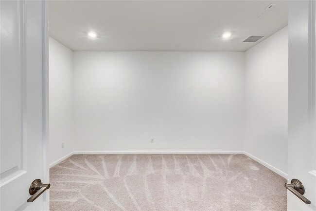 Building Photo - 5029 Carsoli Ln