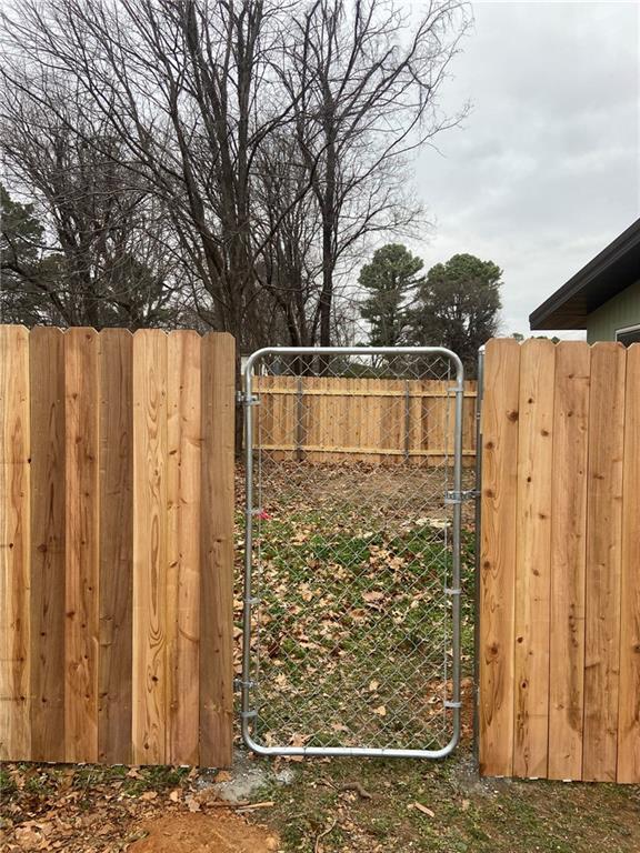 Building Photo - 3070 W Mt Comfort Rd